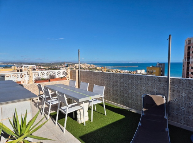 Wohnung - Wiederverkauf - Torrevieja - Torrevieja Centro