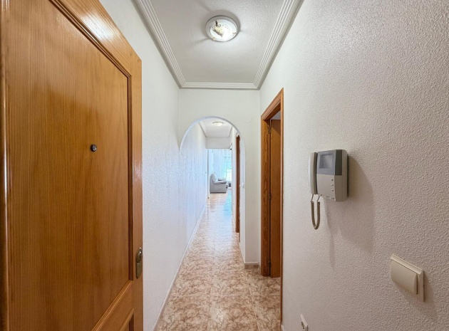 Wohnung - Wiederverkauf - Torrevieja - Torrevieja Centro