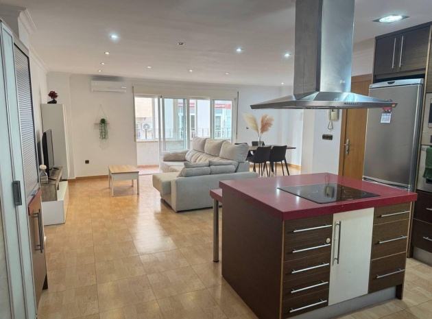 Wohnung - Wiederverkauf - Torrevieja - Torrevieja Centro