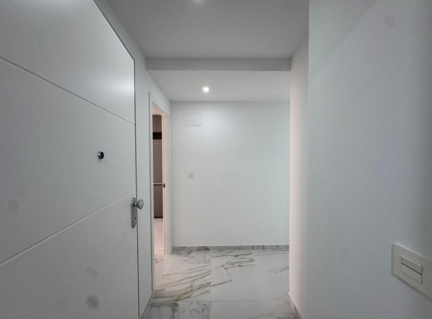 Wohnung - Wiederverkauf - Torrevieja - Torrevieja Centro