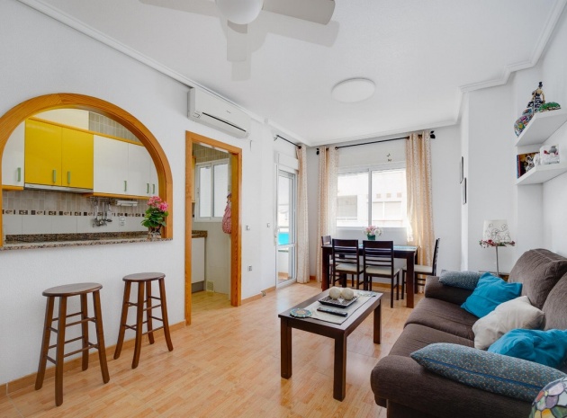 Wohnung - Wiederverkauf - Torrevieja - Torrevieja Centro