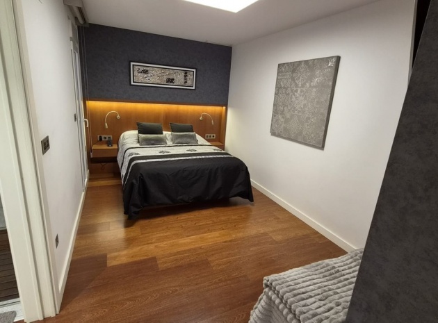 Wohnung - Wiederverkauf - Torrevieja - Torrevieja Centro
