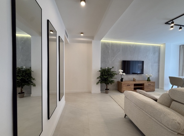 Wohnung - Wiederverkauf - Torrevieja - Torrevieja Centro