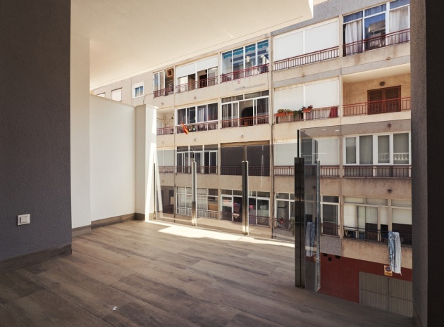 Wohnung - Wiederverkauf - Torrevieja - Torrevieja Centro