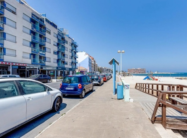 Wohnung - Wiederverkauf - Torrevieja - Torrevieja Centro