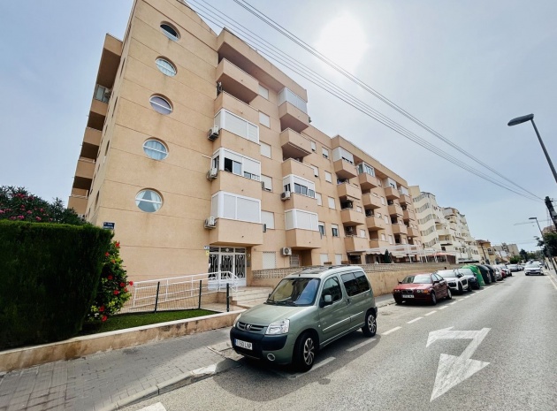 Wohnung - Wiederverkauf - Torrevieja - Torrevieja Centro