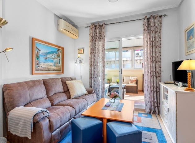 Wohnung - Wiederverkauf - Torrevieja - Torrevieja Centro