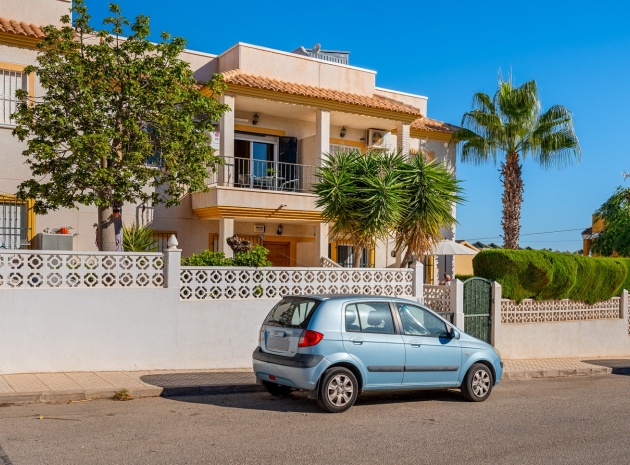 Wohnung - Wiederverkauf - Villamartin - ESMA-29712