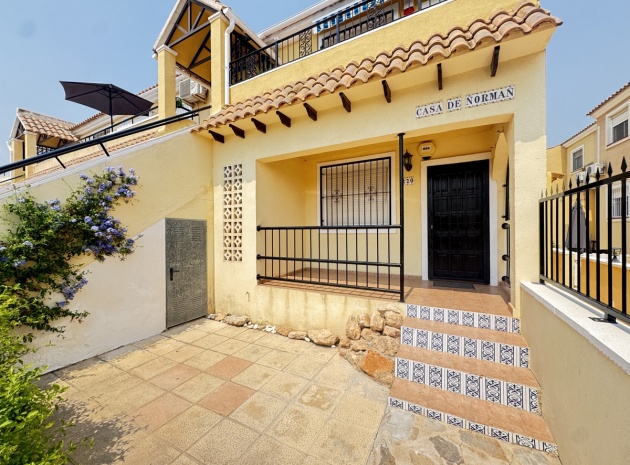 Wohnung - Wiederverkauf - Villamartin - ESMA-78278