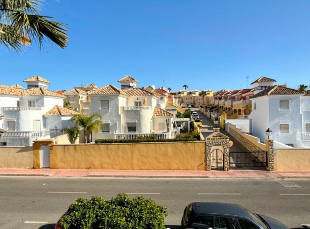 Resale - Townhouse - Villamartin - costa dorada