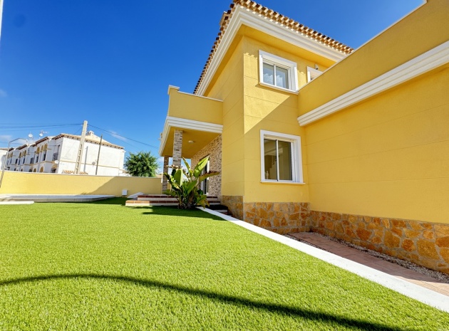 Wiederverkauf - Villa - Villamartin - El Galan