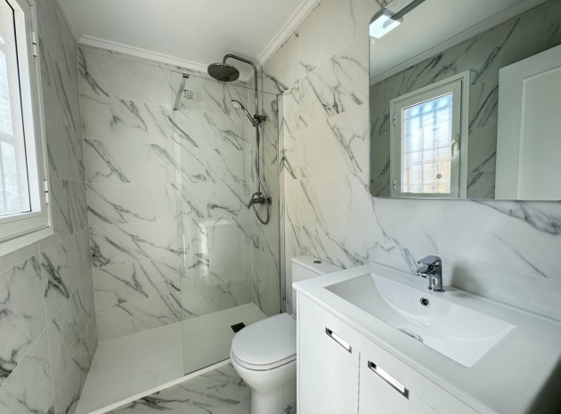 Wiederverkauf - Villa - Villamartin - El Galan