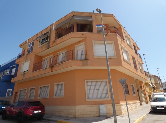 Resale - Apartment - Algorfa