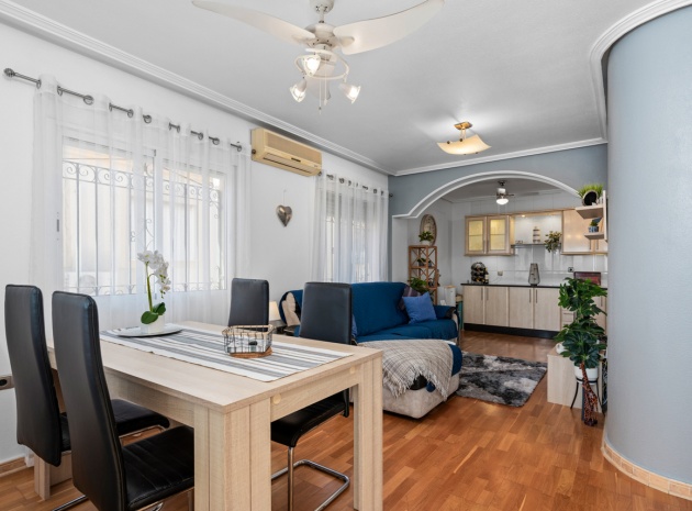 Resale - Apartment - Cabo Roig - la regia