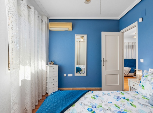 Resale - Apartment - Cabo Roig - la regia