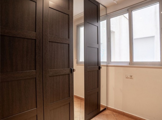 Resale - Apartment - Algorfa