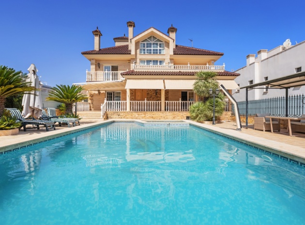 Resale - Villa - Torrevieja - la veleta