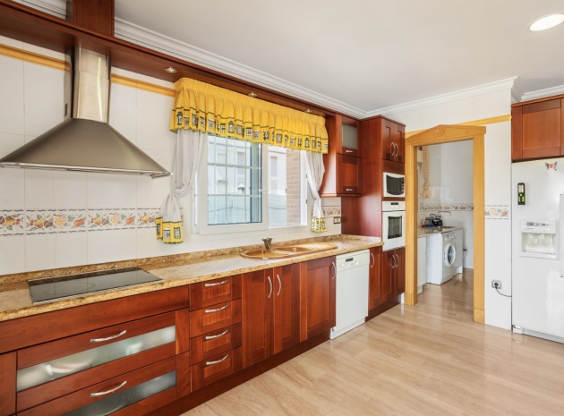 Resale - Villa - Torrevieja - la veleta