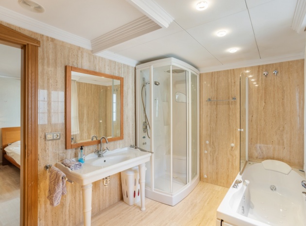 Resale - Villa - Torrevieja - la veleta