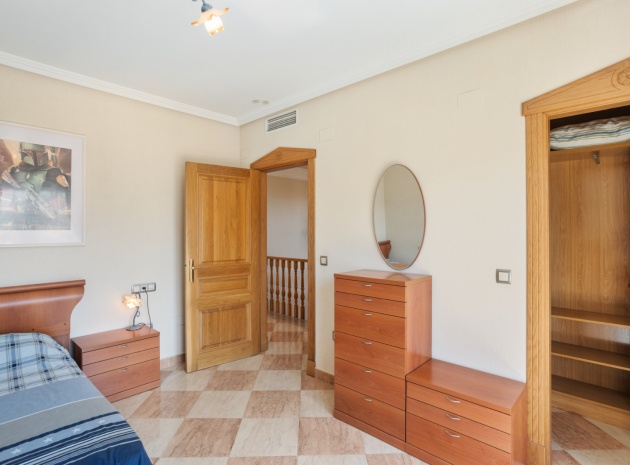 Resale - Villa - Torrevieja - la veleta