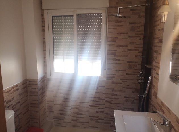 Wiederverkauf - Villa - Los Montesinos - La Herrada