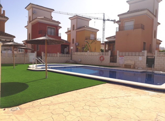 Wiederverkauf - Villa - Los Montesinos - La Herrada