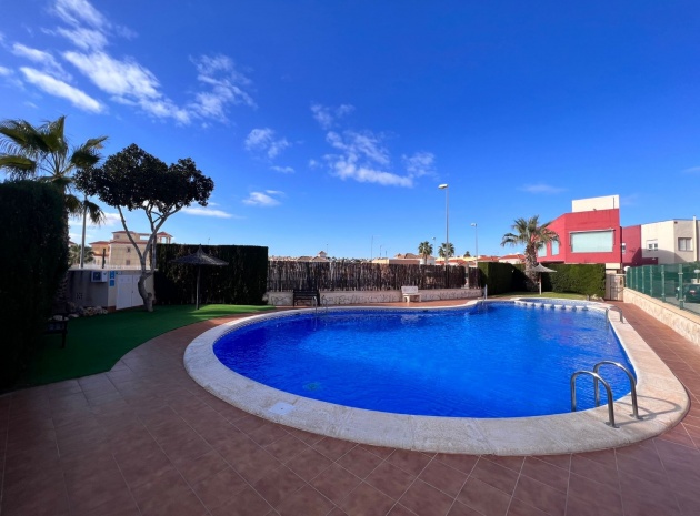 Resale - Villa - Villamartin - vista azul