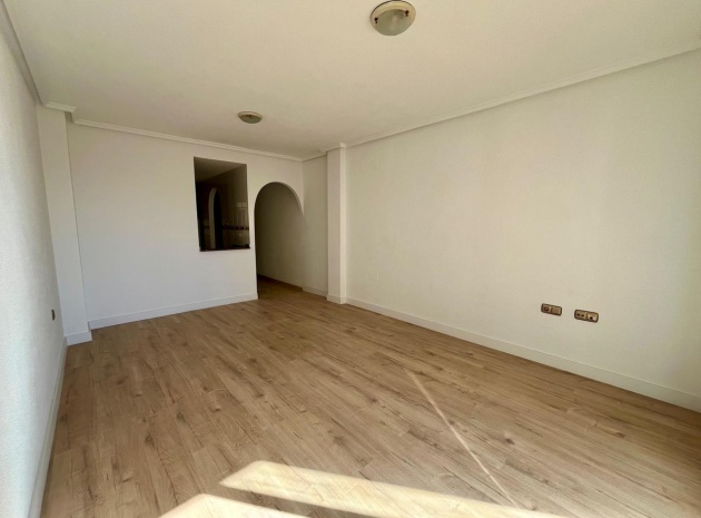 Resale - Apartment - Los Montesinos