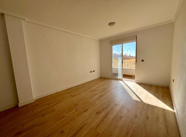 Resale - Apartment - Los Montesinos