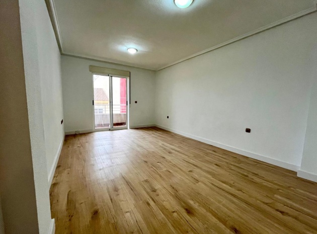 Resale - Apartment - Los Montesinos