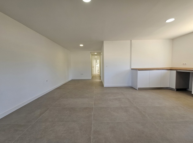 Återförsäljning - Lägenhet - Punta Prima - la entrada