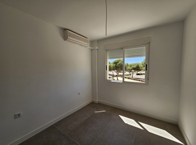 Återförsäljning - Lägenhet - Punta Prima - la entrada