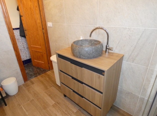 Återförsäljning - Country Property - La Marina