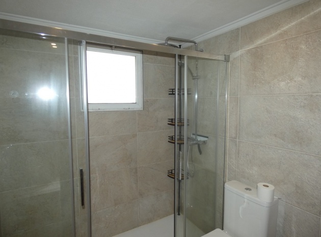 Återförsäljning - Country Property - La Marina