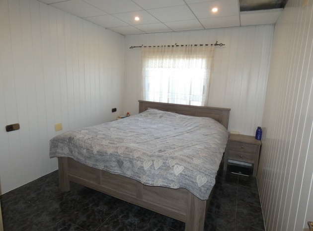 Återförsäljning - Country Property - La Marina