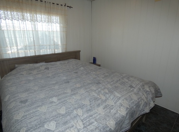 Återförsäljning - Country Property - La Marina