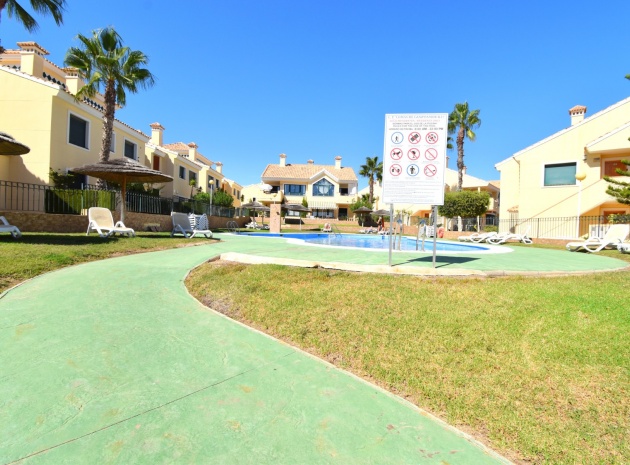 Resale - Townhouse - Campoamor - lomas de campoamor