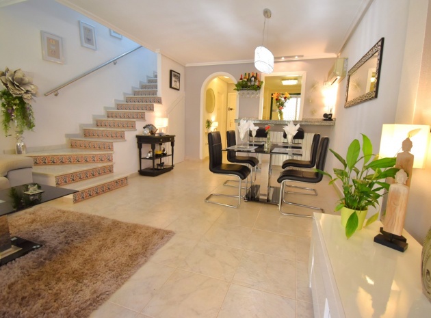 Resale - Townhouse - Campoamor - lomas de campoamor