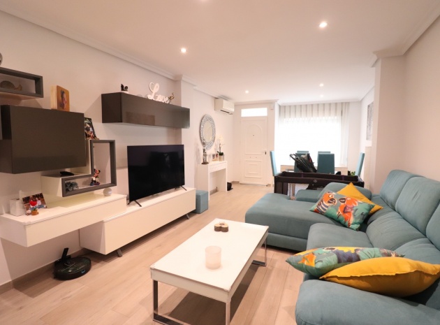 Resale - Townhouse - Benijofar