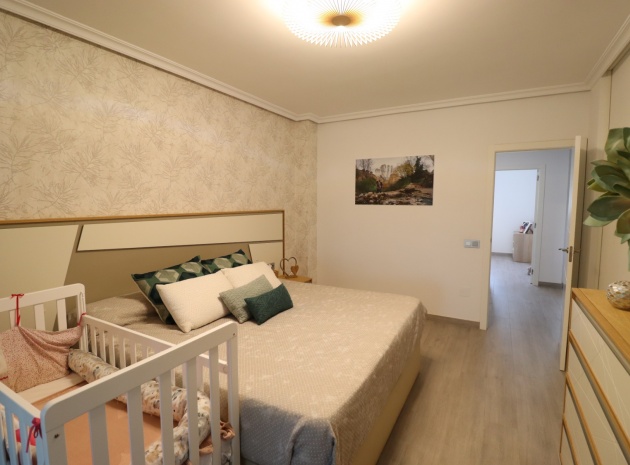 Resale - Townhouse - Benijofar