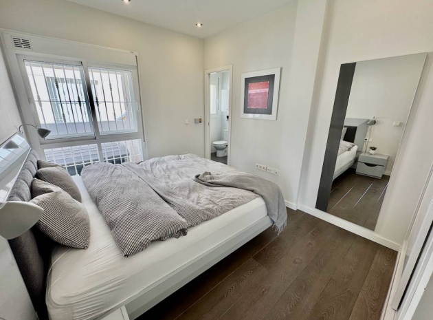 Återförsäljning - Villa - Ciudad Quesada