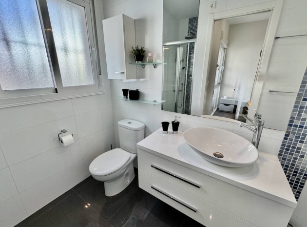 Återförsäljning - Villa - Ciudad Quesada