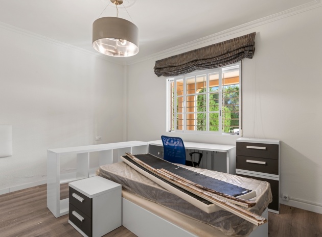 Resale - Villa - Los Balcones