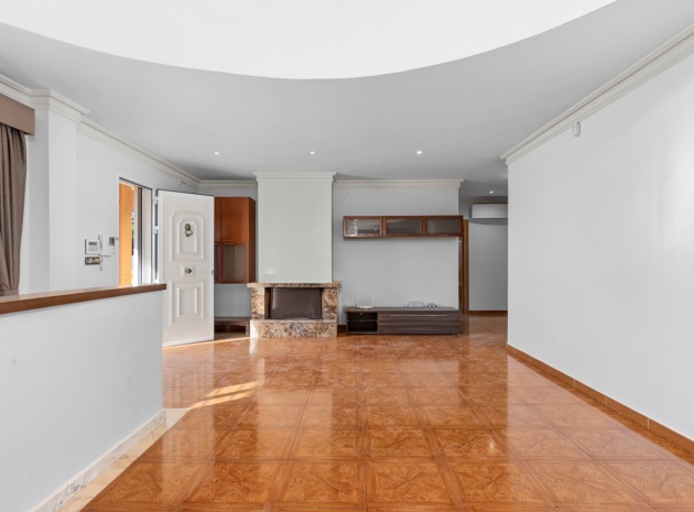 Resale - Villa - Los Balcones