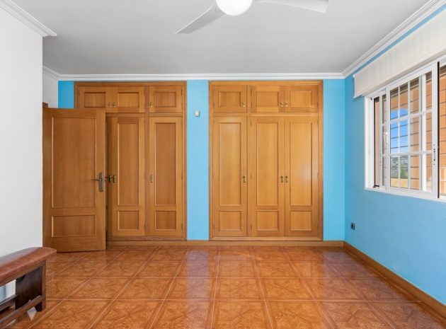 Resale - Villa - Los Balcones