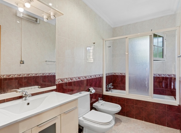 Resale - Villa - Los Balcones