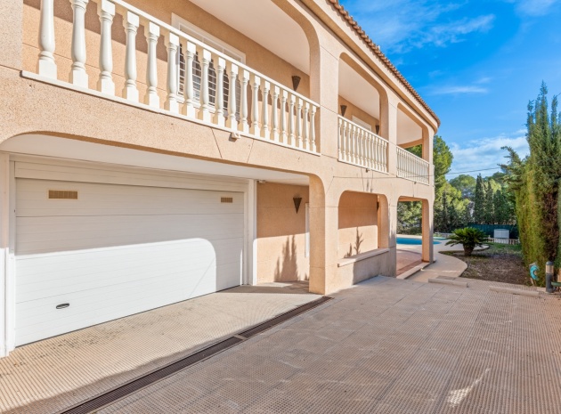 Resale - Villa - Los Balcones