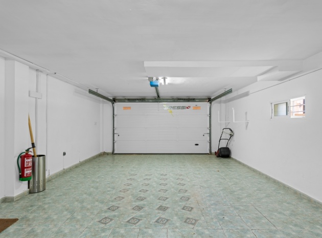 Resale - Villa - Los Balcones