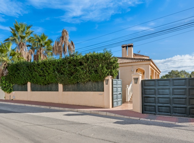 Resale - Villa - Los Balcones