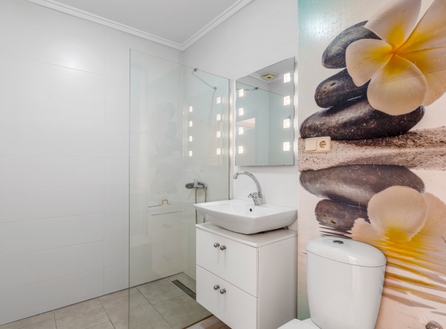 Wiederverkauf - Wohnung - Villamartin